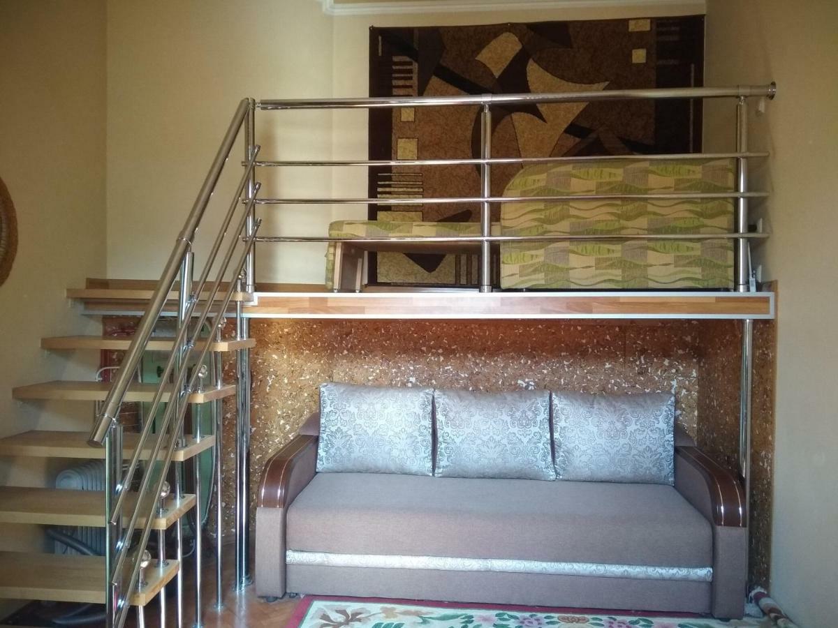 Pleasurable Apartment Near The Khotkevych Palace Лвив Екстериор снимка
